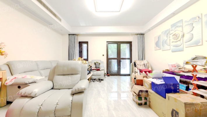 金地玺华邨二手房实景图