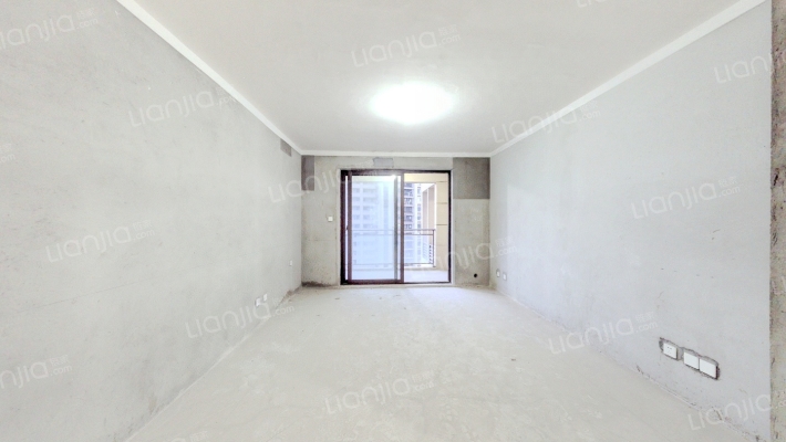 华隆广场二手房实景图