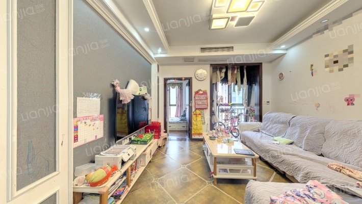 通用晶城二手房实景图