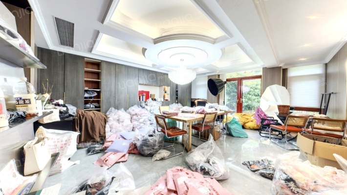 保利心语五期紫岸二手房实景图