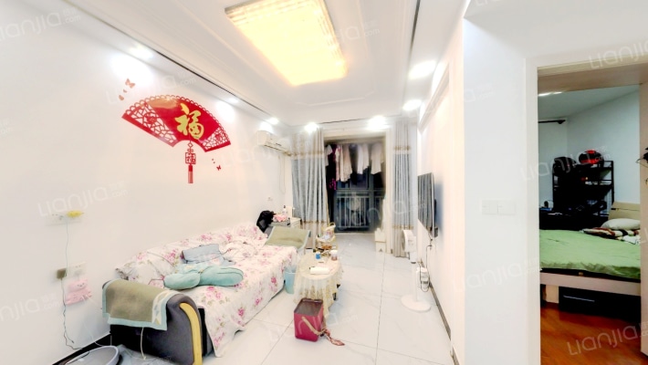 水岸皇庭二手房实景图