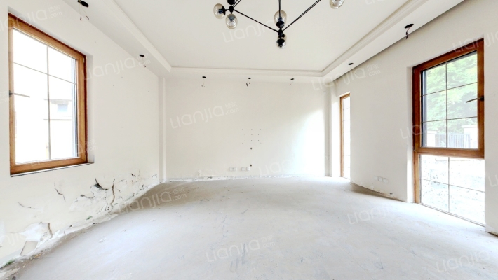 麓山国际香溪堤二手房实景图