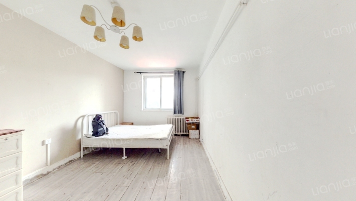 卫安南里二手房实景图