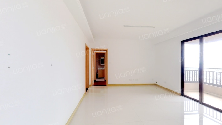 融创松湖澜园二手房实景图