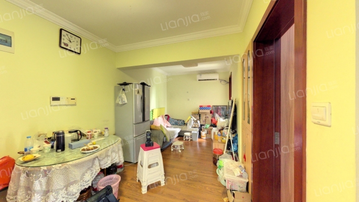 颐盛云锦苑二手房实景图