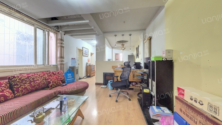 农贸集市大院二手房实景图