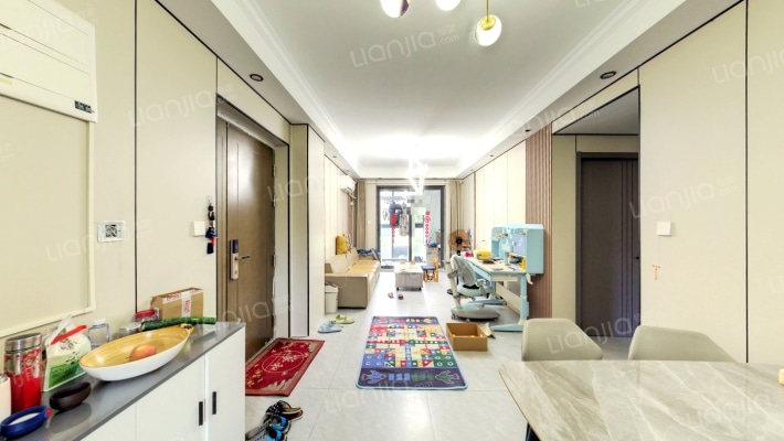 卓越湖樾云著花苑二手房实景图