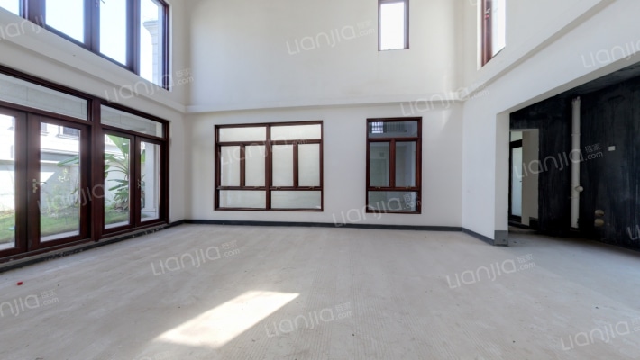 绿城两江御园蔷薇园二手房实景图