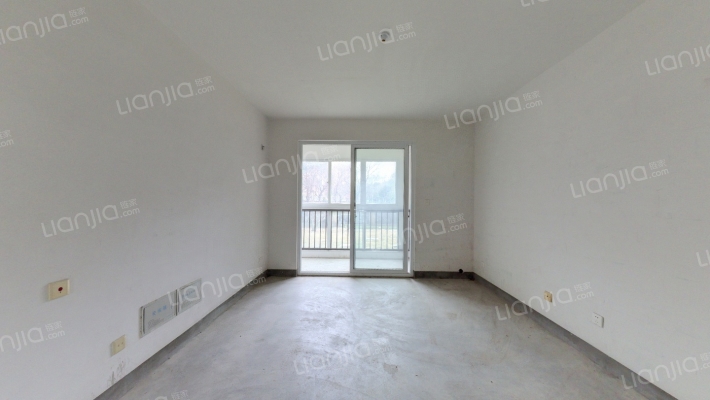 南行达苑二手房实景图