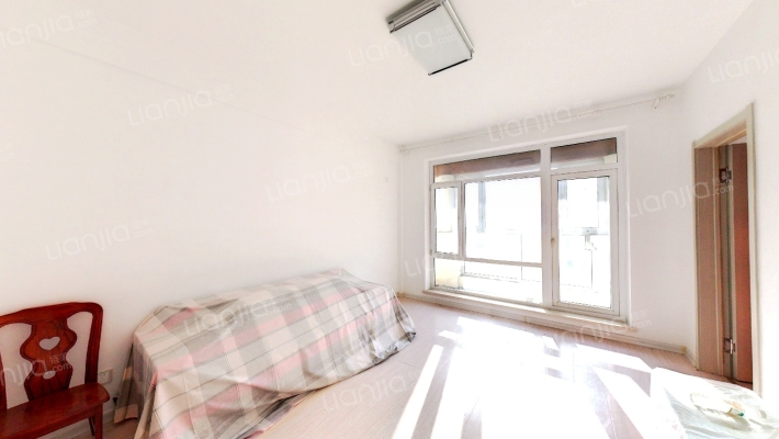 颐海听鸥二手房实景图