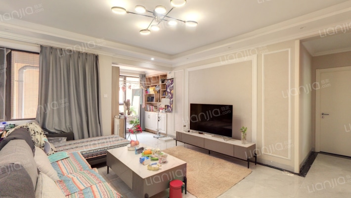 天山名苑二手房实景图