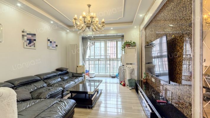 森林里二手房实景图