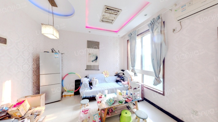 鹏润蓝海A区二手房实景图