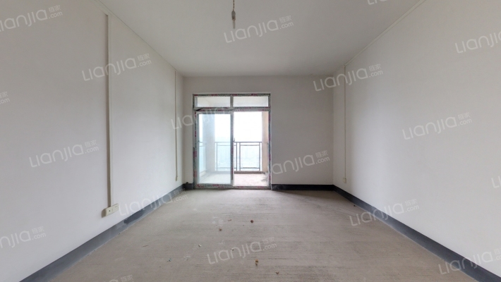 春语江山二手房实景图