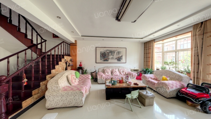 宏远金田花园二手房实景图