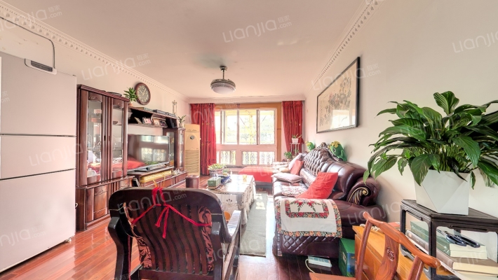 奉苑新村二手房实景图