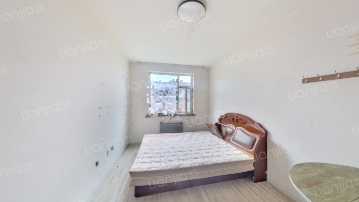 逸佳小区二手房实景图