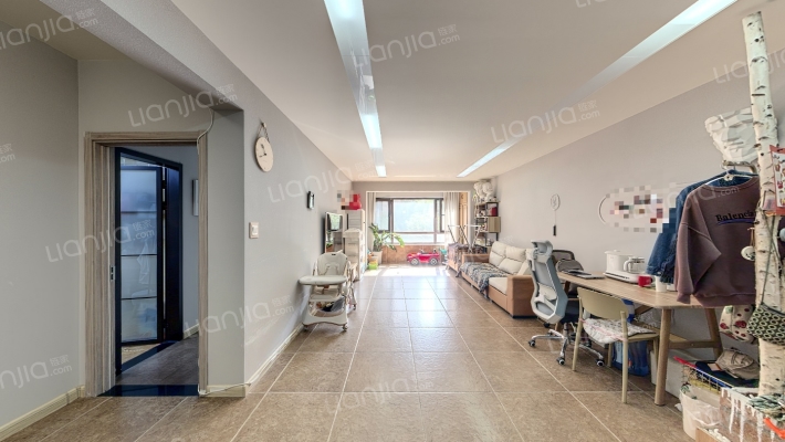 美的城二手房实景图