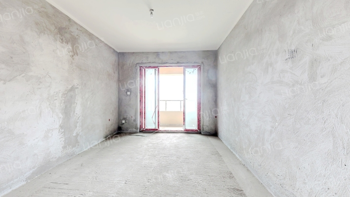 中昂彩云台二手房实景图