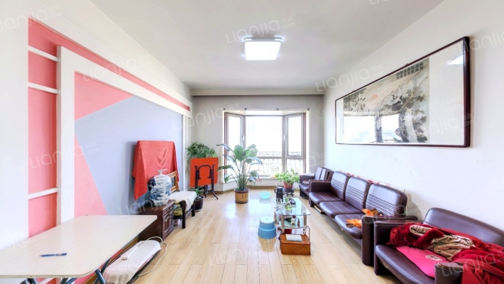 华彩艺邻二手房实景图