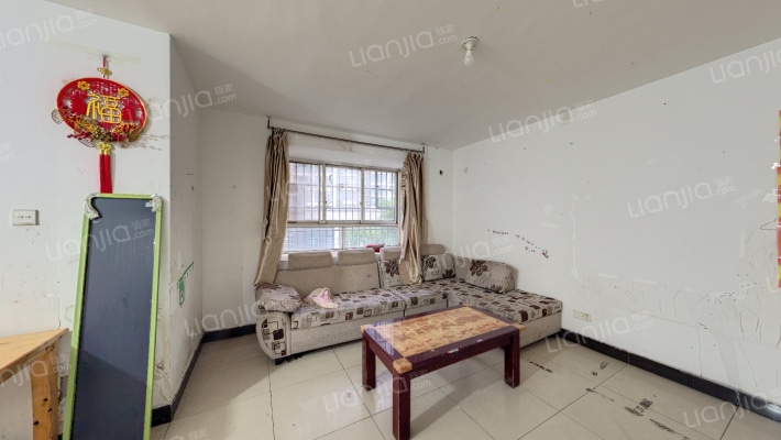 莲湖汽车饰品城小区二手房实景图