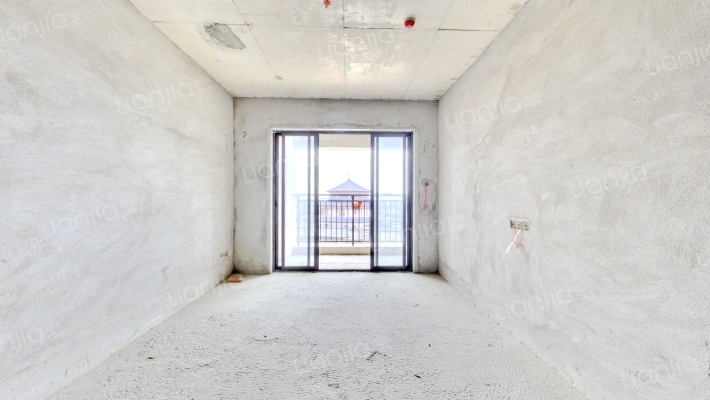 福晟钱隆御府二手房实景图