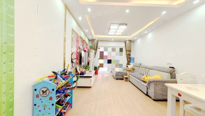 常发豪郡南区二手房实景图