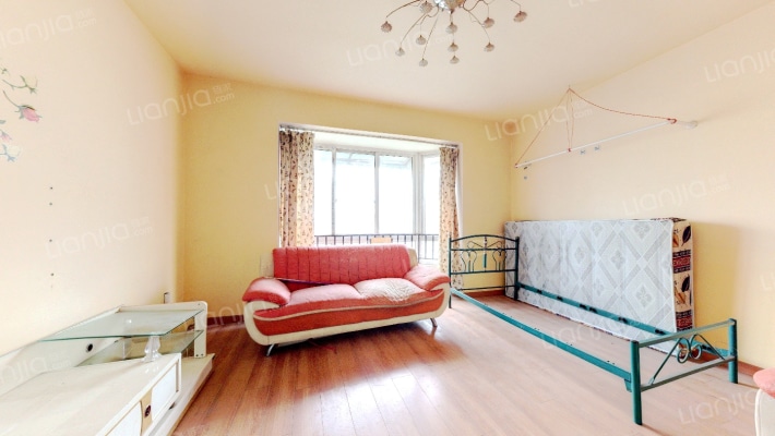 河畔华苑二期二手房实景图