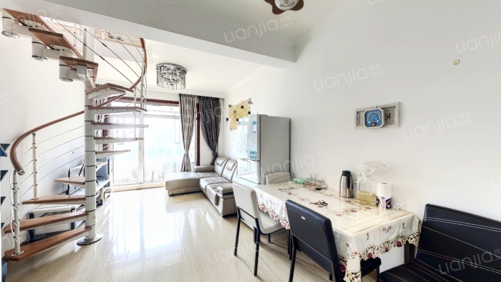 浪琴湾二手房实景图