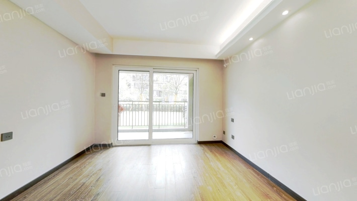 翡翠河滨雅苑二手房实景图