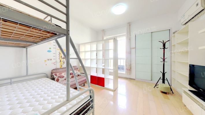 同创软件大厦二手房实景图