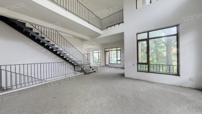 中航云岭二期二手房实景图