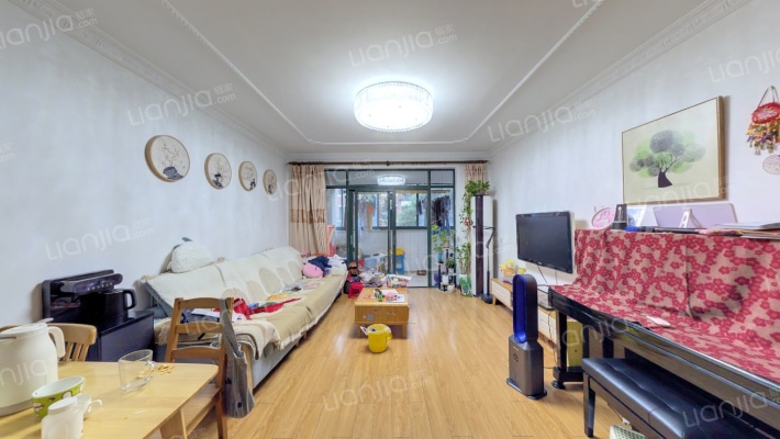 绿地春申花园二手房实景图