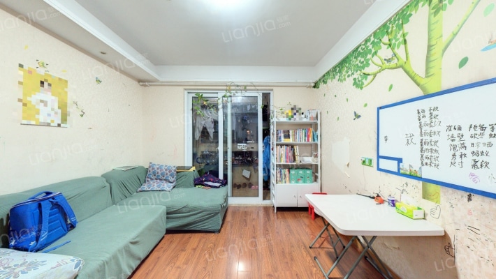 阿卡迪亚二区二手房实景图