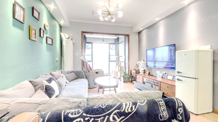 千禧河畔D区二手房实景图