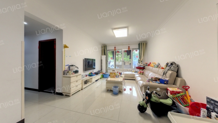 保利锦湖林语南区二手房实景图