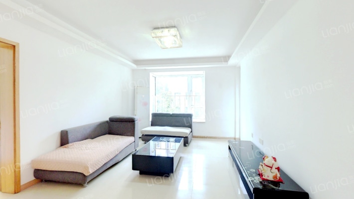 东郊小镇第三街区二手房实景图