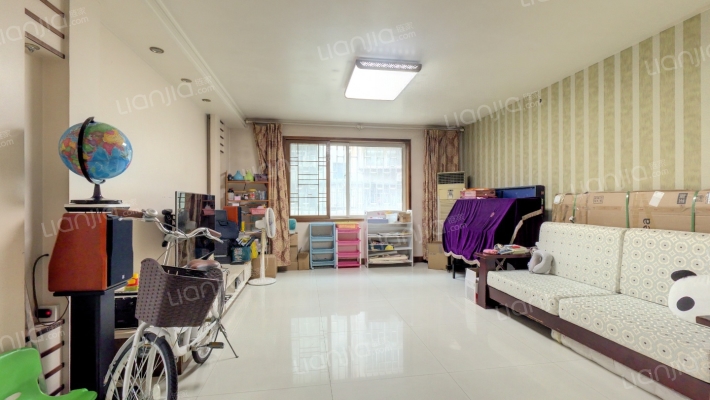 西华庭二手房实景图