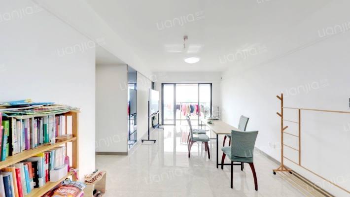 迪茵湖小镇悦蓉花园二手房实景图