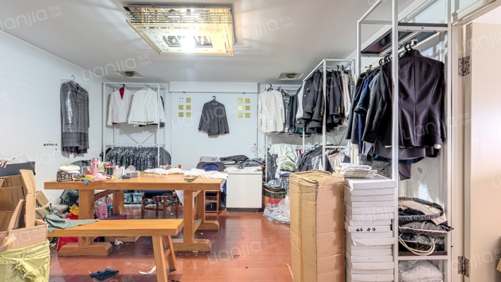 万和家园二手房实景图