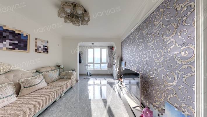 卓尔沈阳客厅二手房实景图