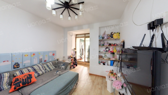 莲岳里小区西区二手房实景图