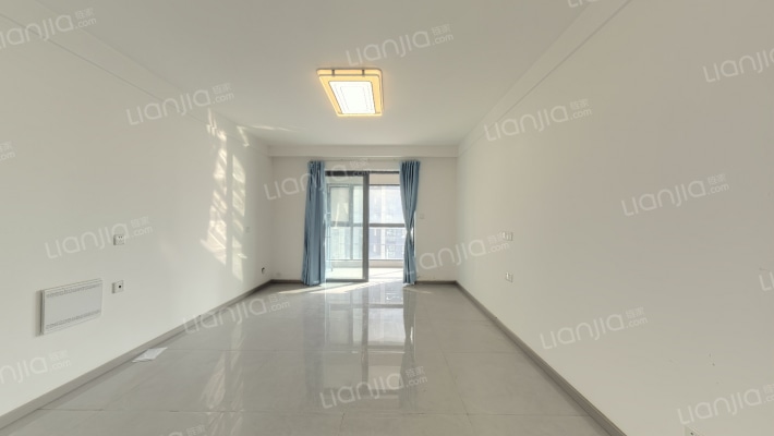 永威枫香庭东院二手房实景图