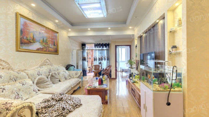 晋愉盛世融城C区二手房实景图