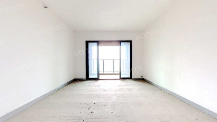 长嘉汇四期二手房实景图