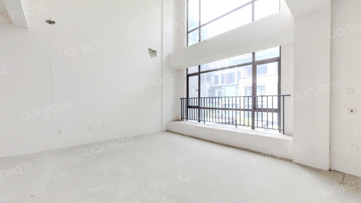 融创长滩壹号二手房实景图