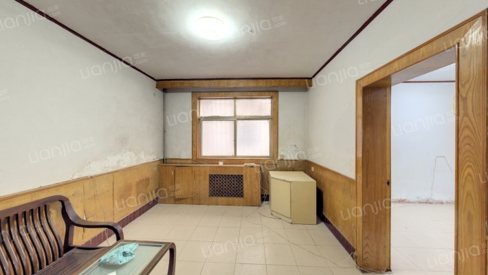 质量时报家属院二手房实景图