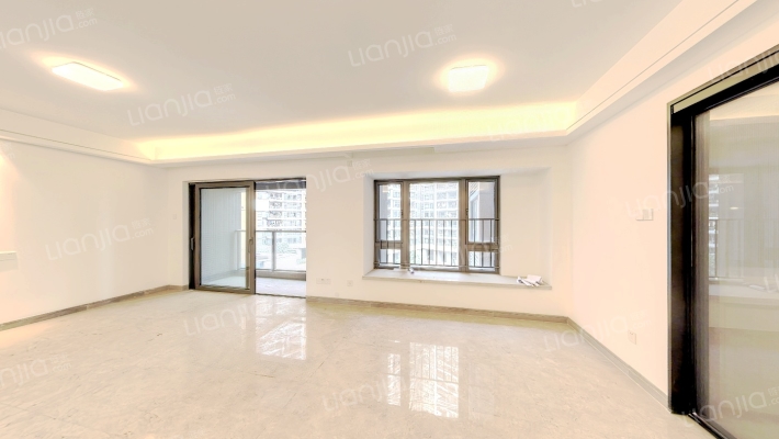 新世界凯粤湾二手房实景图