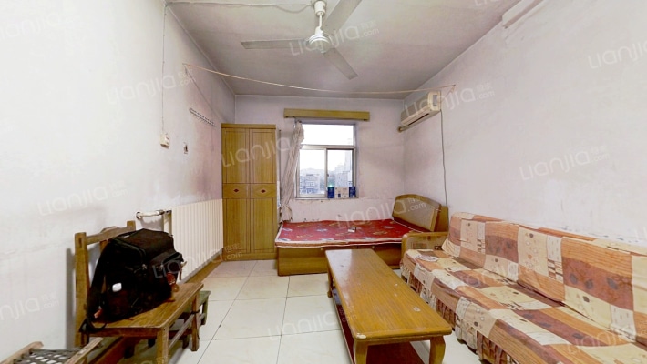 解放路1号二手房实景图