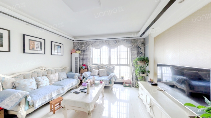 顶峰国际公寓二手房实景图